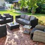 Am Saalebogen Mit Gartenterrasse, Grillkamin Und Freie Parkplaetze Apartamento Rudolstadt