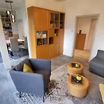 Apartamento Am Saalebogen Mit Gartenterrasse, Grillkamin Und Freie Parkplaetze Rudolstadt