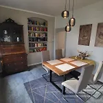 Am Saalebogen Mit Gartenterrasse, Grillkamin Und Freie Parkplaetze Apartamento Rudolstadt