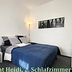 Apartamento Am Saalebogen Mit Gartenterrasse, Grillkamin Und Freie Parkplaetze