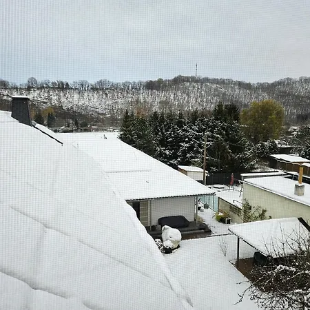 Appartement Am Saalebogen Mit Gartenterrasse, Grillkamin Und Freie Parkplaetze Rudolstadt