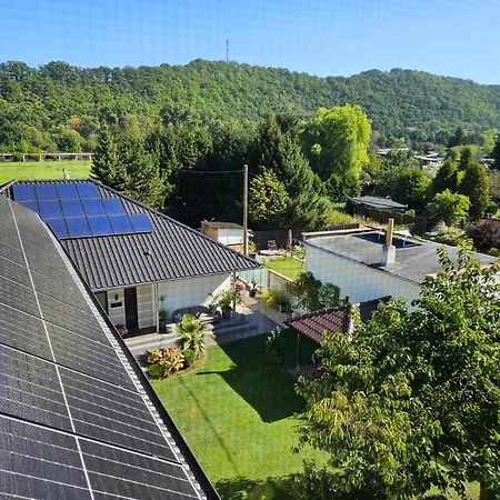 Am Saalebogen Mit Gartenterrasse, Grillkamin Und Freie Parkplaetze Daire Rudolstadt