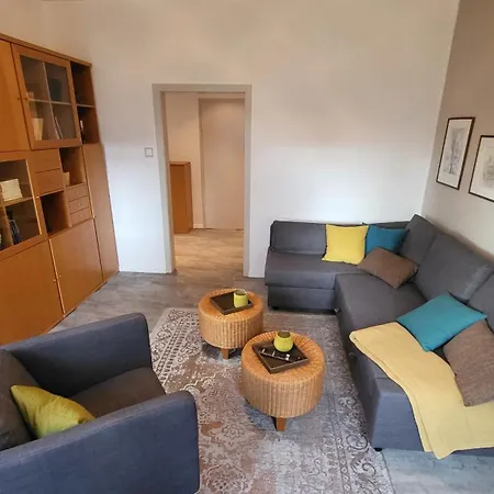 Am Saalebogen Mit Gartenterrasse, Grillkamin Und Freie Parkplaetze * Rudolstadt