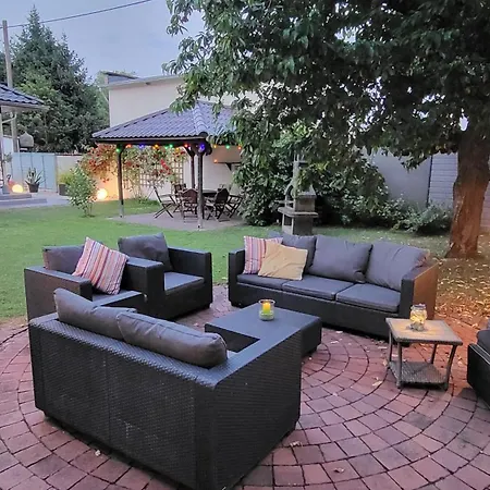 Am Saalebogen Mit Gartenterrasse, Grillkamin Und Freie Parkplätze * Rudolstadt