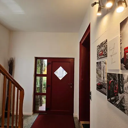 Apartment Am Saalebogen Mit Gartenterrasse, Grillkamin, Freie Parkplaetze *
