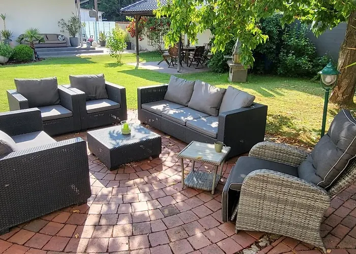 Am Saalebogen Mit Gartenterrasse, Grillkamin Und Freie Parkplaetze Appartement Rudolstadt