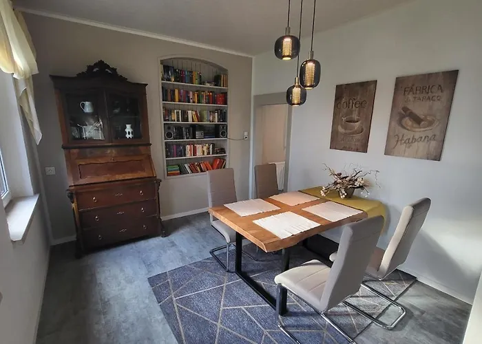 Am Saalebogen Mit Gartenterrasse, Grillkamin Und Freie Parkplaetze Daire Rudolstadt