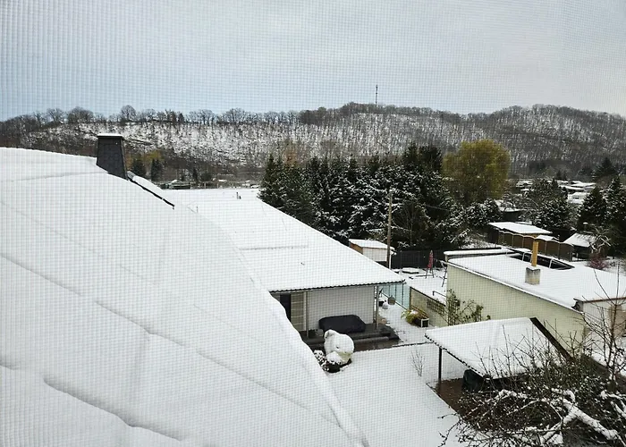 Appartement Am Saalebogen Mit Gartenterrasse, Grillkamin Und Freie Parkplaetze Rudolstadt