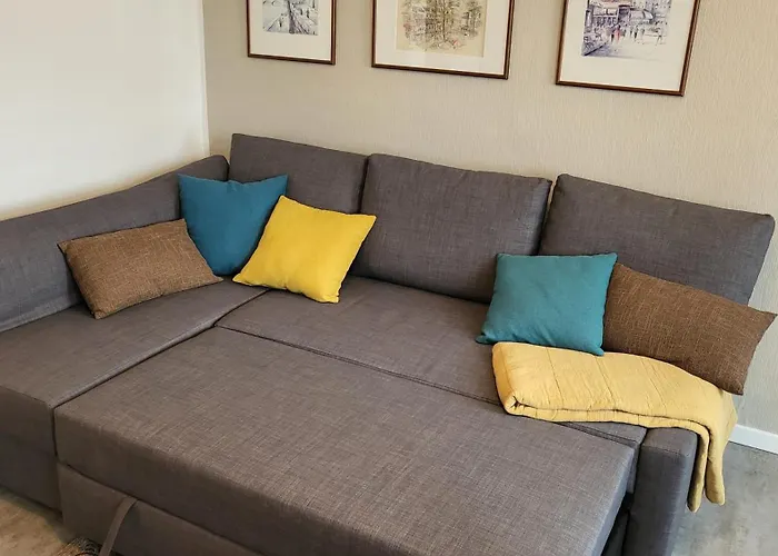 Am Saalebogen Mit Gartenterrasse, Grillkamin Und Freie Parkplaetze Daire