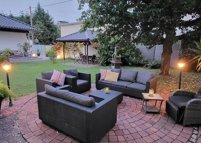 Am Saalebogen Mit Gartenterrasse, Grillkamin Und Freie Parkplaetze * Rudolstadt