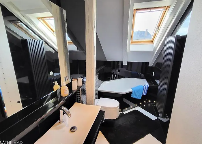 Daire Am Saalebogen Mit Gartenterrasse, Grillkamin Und Freie Parkplaetze *